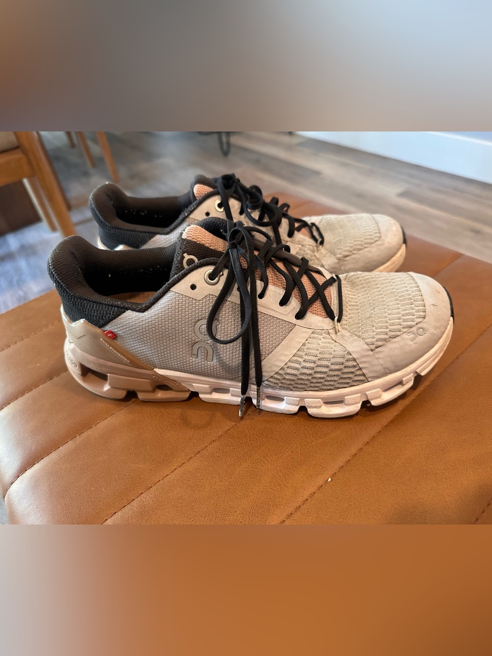 On Cloudflyer Glacier Rosebrown Running Sneakers
